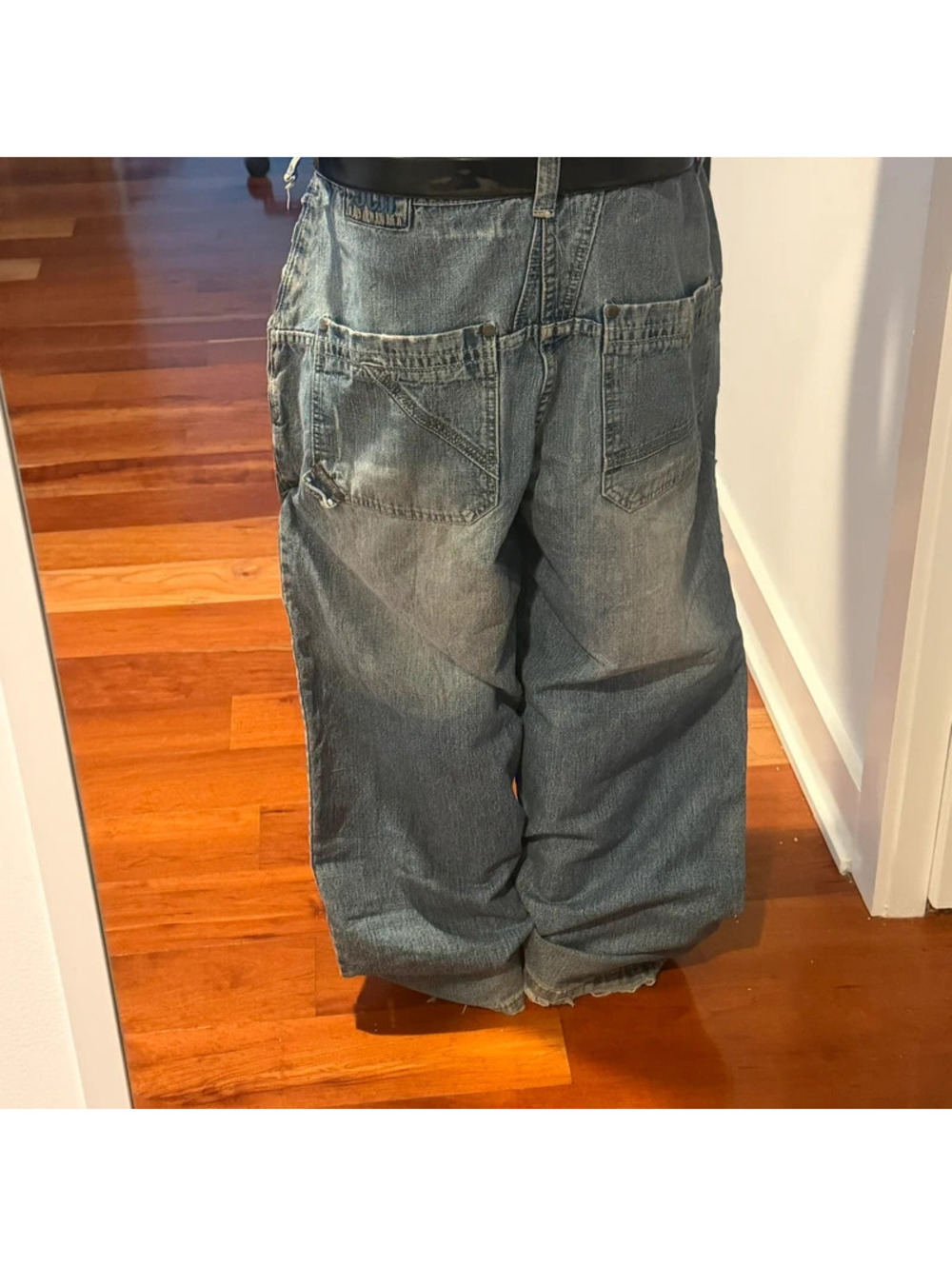 Baggy Y2K Raiders jeans